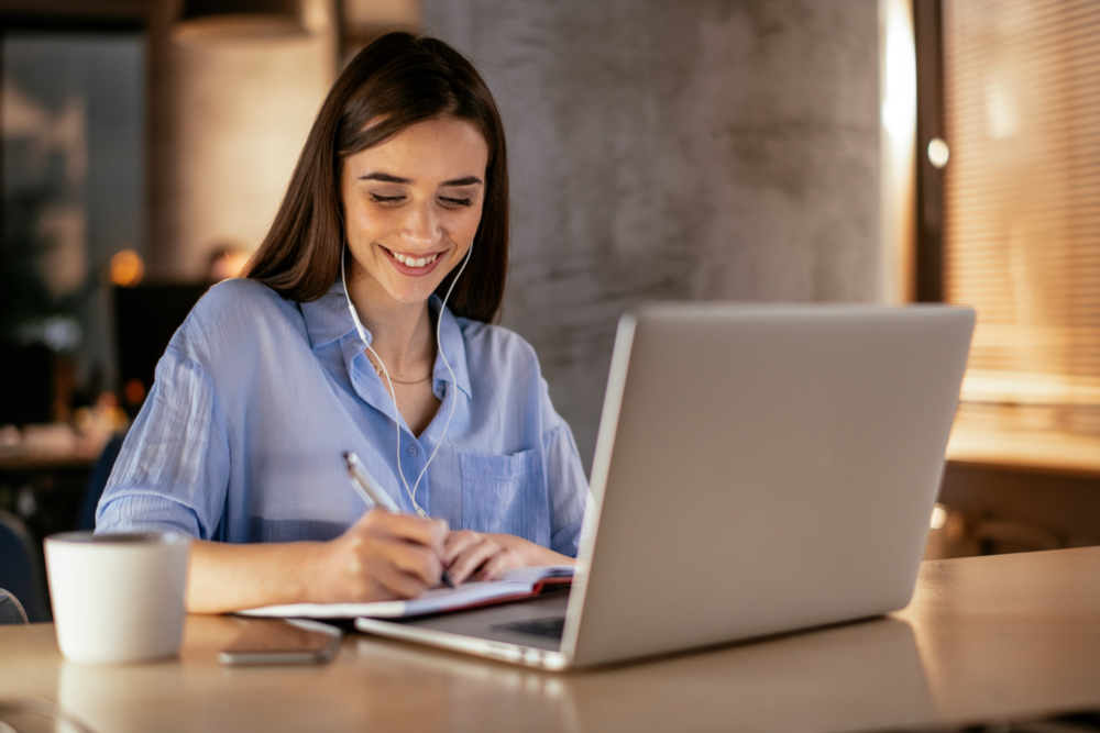 eLearning and Training Voiceover: The Voice That Makes Learning Stick